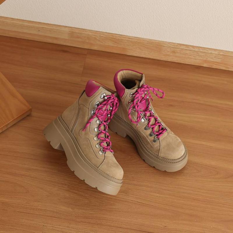 

Autumn and winter women s leather boots are comfortable, rubber thick-soled large-size women s boots, new mid-heel square heel versatile low-tube sh 40