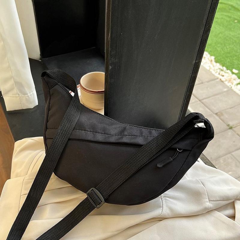 Повседневные однотонные женские сумки-хобо через плечо — фото 8