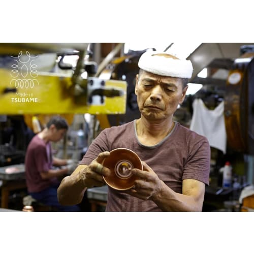 Kalita Wave Series Coffee Dripper with High Thermal Conductivity, Handcrafted by Tsubame Artisans, for 2-4 People, WDC-185, Made In Japan, #05099. Thi