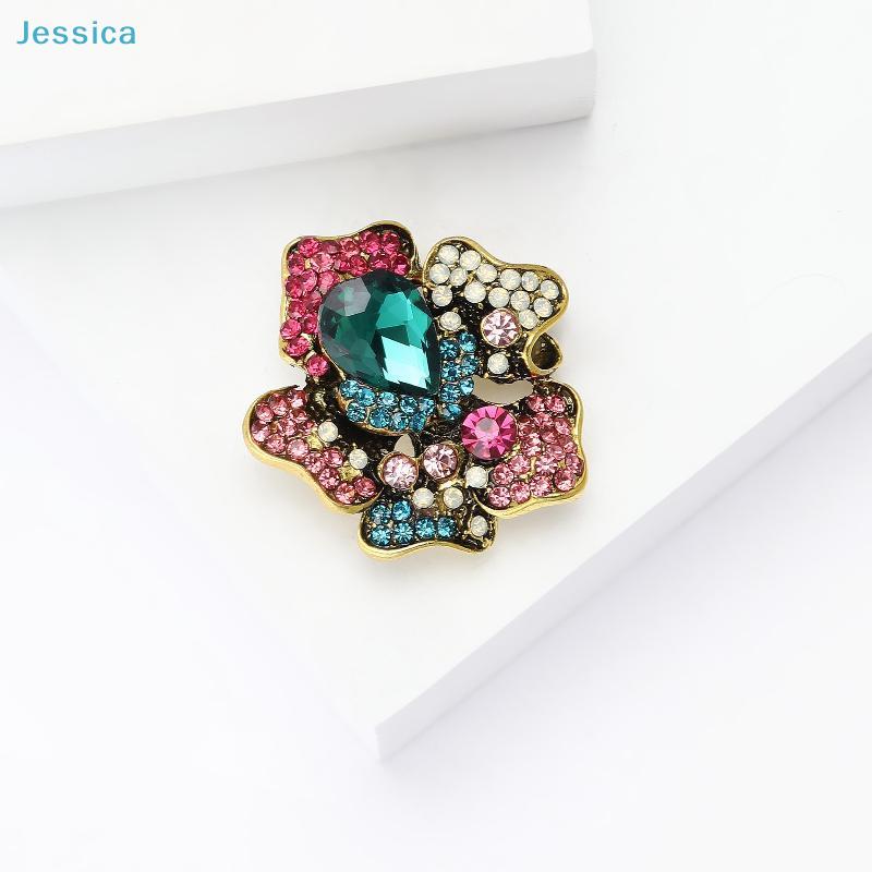 Korea Style Alloy Rhinestone Flower Brooch-Vintage Statement Pin For Women Clothing Coat Party Accessries Gifts