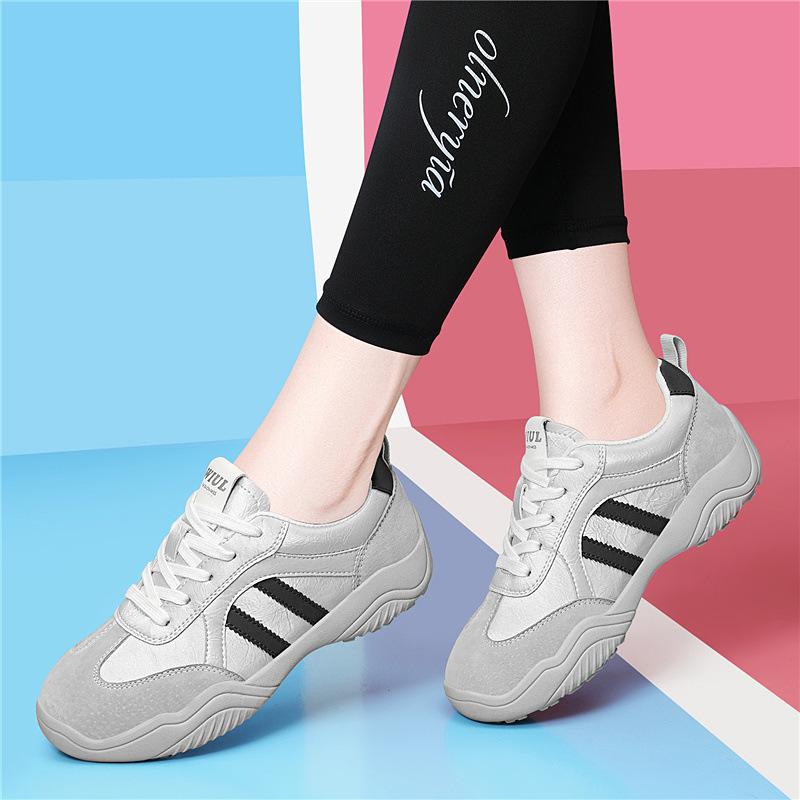 

(Broken size does not make up) Spot women s shoes casual shoes sports fashion versatile white shoes board shoes outdoor moral training shoes 36