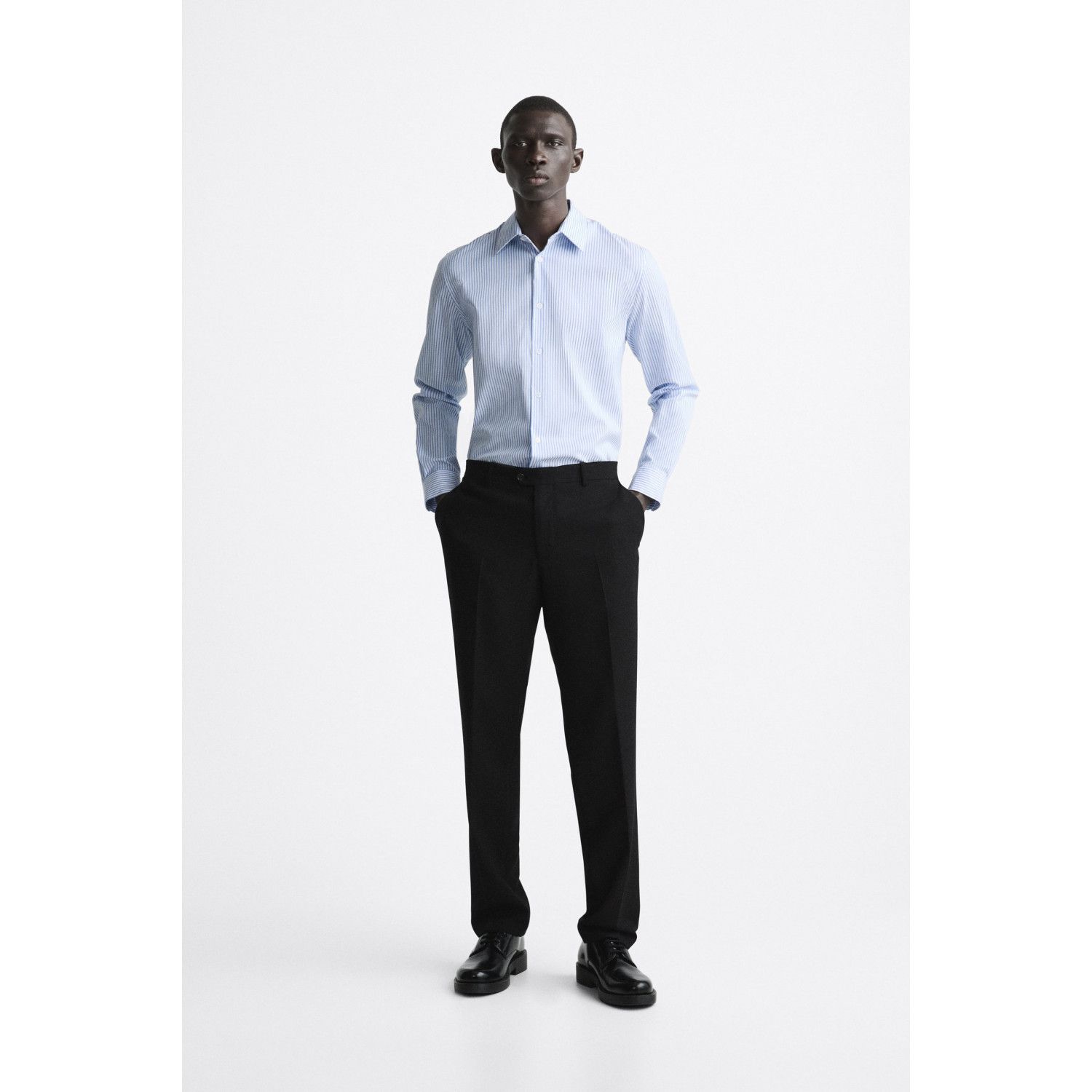 

NON-IRON TEXTURED SHIRT
