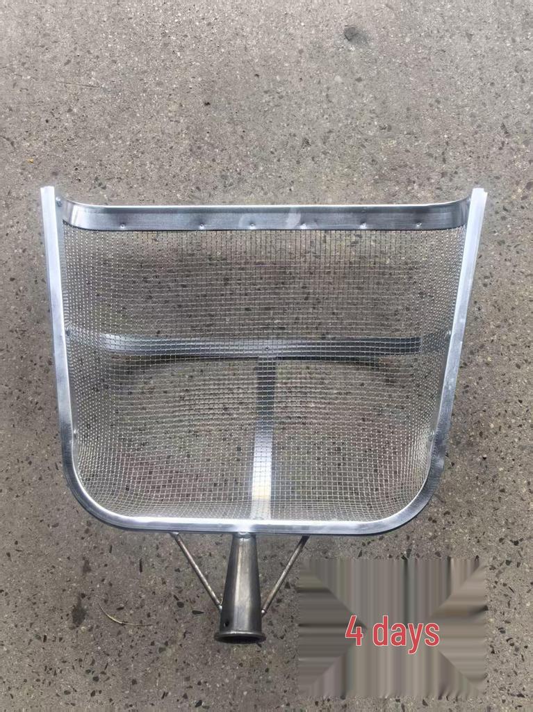 Galvanized Agricultural Soil and Grain Sieve Shovel