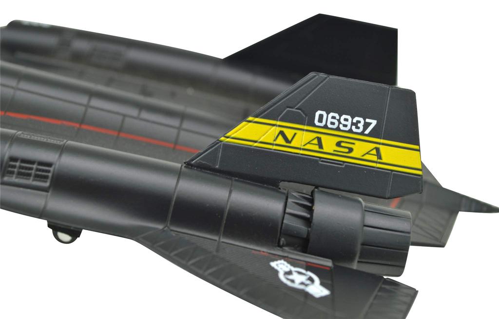 TANG Scale Blackbird Alloy Finished US Air Force NASA Airplane Model DYNASTY(TM) 1/144 SR-71 Model, Paint,