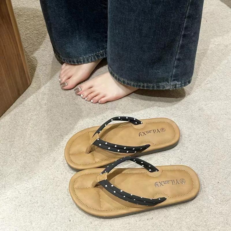 Cute Versatile Flat-bottomed Flip-flops for Women's Summer Wear New Cute Lightweight Soft-bottomed Cool Slippers