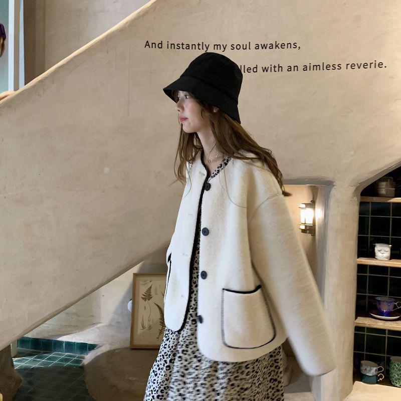 Women's Korean Style Color Block Lambswool Cardigan: Loose Fit, Contrast Stitching, Button-Up, Pocketed, Long Sleeve, Round Neck Winter Coat