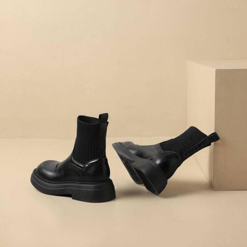 

Осенне-зимние толстоподошвенные нескользящие ботинки Мартина, удобные женские ботинки большого размера, рукав, однотонные, с круглым носком, корейская версия, квадратный и меди 39 чёрный