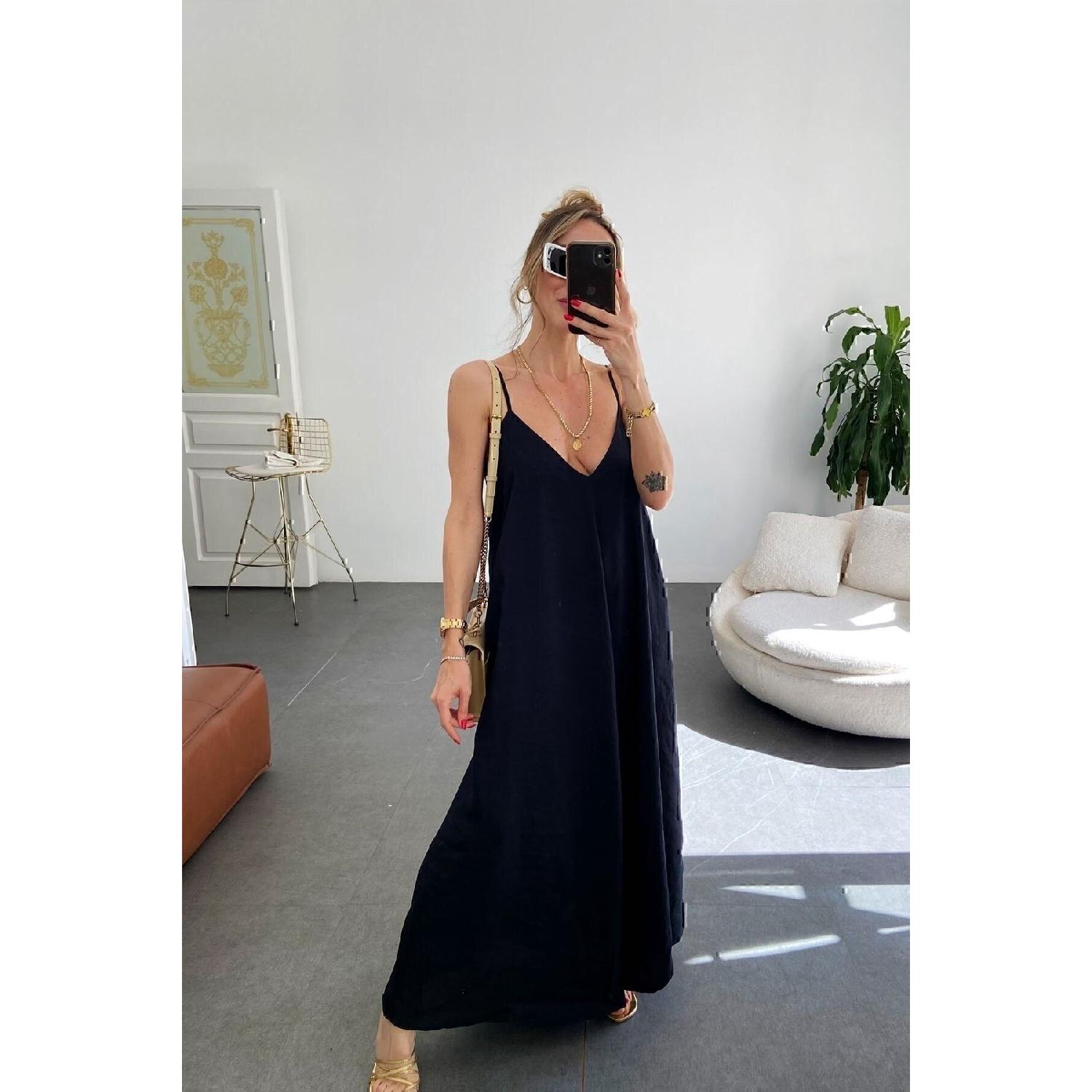 

Aerobin Fabric Long Black Dress With Adjustable Straps L чорний