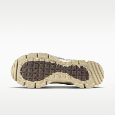Nike Zoom Vomero 5 Roam Running Poets