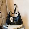 Tote Bag with A Single Shoulder Strap, Featuring A Retro Trend and An Underarm Sling, A High-end and Fashionable Bag.