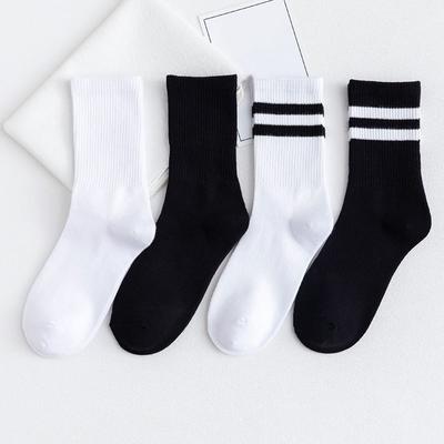 Sólido listrado preto branco meias curtas para mulher harajuku hip hop skate tripulação meias de algodão casual unisex masculino/feminino