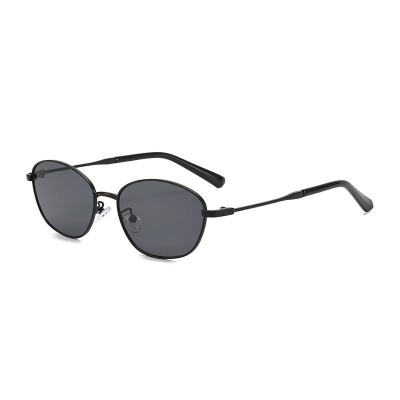 American Street Retro Small Face Metal Frame Fashion Unisex Sunglasses