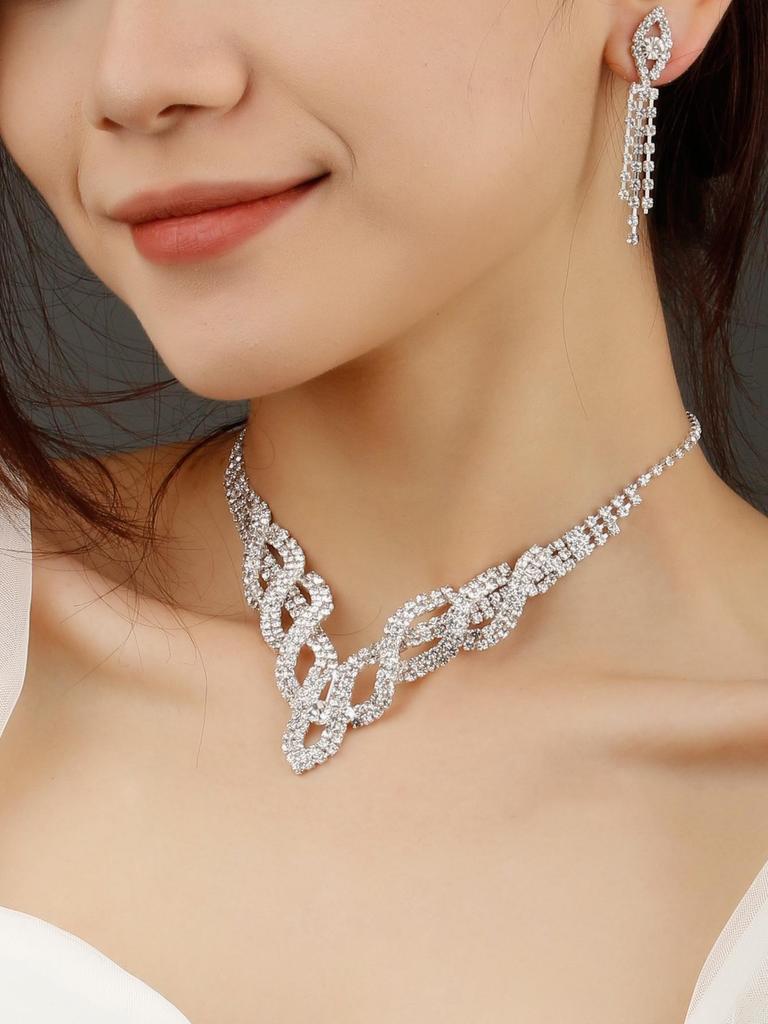 "European & American Style Bridal Necklace & Earring Set with Hollow Full Diamond Design"