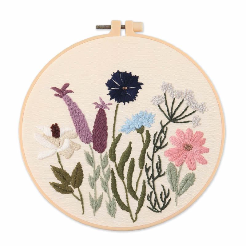 An American-style Floral Embroidery DIY Craft Kit (including Tools) Is Suitable for Beginners To Practice Embroidery.