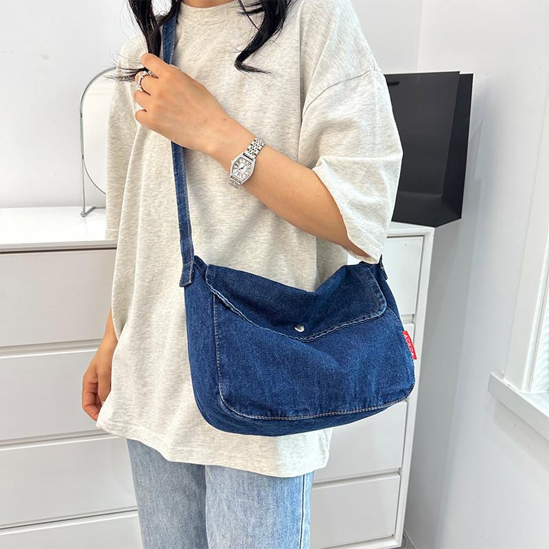 Stylish Large Capacity Canvas Tote Bag For Casual Vintage Commuting In Dark Blue And Light Blue