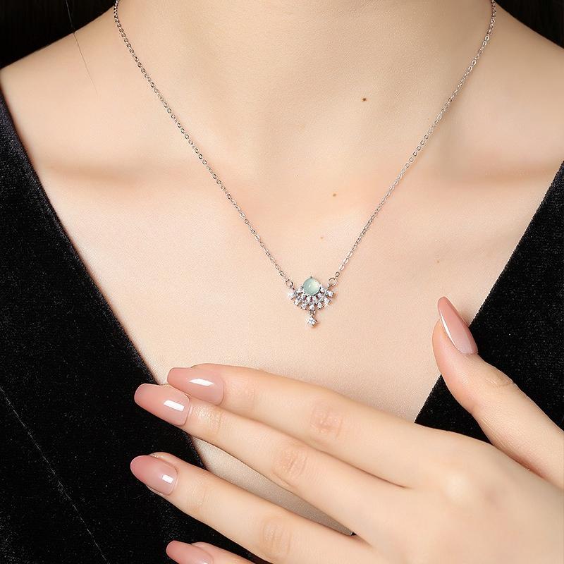 Snow Queen Natural Blue Water Pendant S925 Sterling Silver Necklace Women's Light Luxury Niche Fireworks Fan Premium Clavicle Chain Holiday Gifts