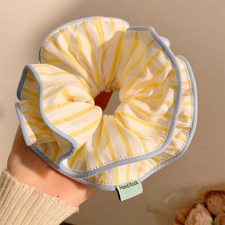 Korean Style Spring/Summer Floral Intestine Hair Scrunchie for Women – Elegant Ponytail Tie and Mori Girl Accessory.