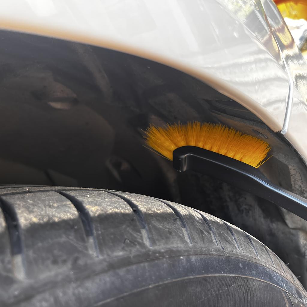 Durable Long-Handle Car Wheel Hub & Tire Cleaner Brush with Soft Bristles - Ergonomic Grip for SUVsle Design | Highquality Construction