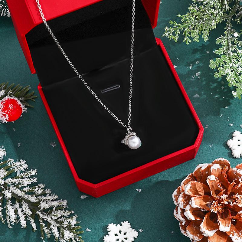 Pearl Santa Hat Titanium Steel Necklace - Women's Clavicle Chain, Non-Fading, European & American Style Christmas Fashion Accessory.