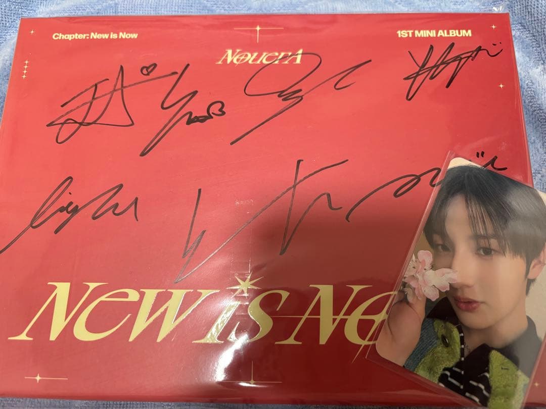 

[USED] NOEURA 1ST MINI ALBUM NEW is NOW Signed