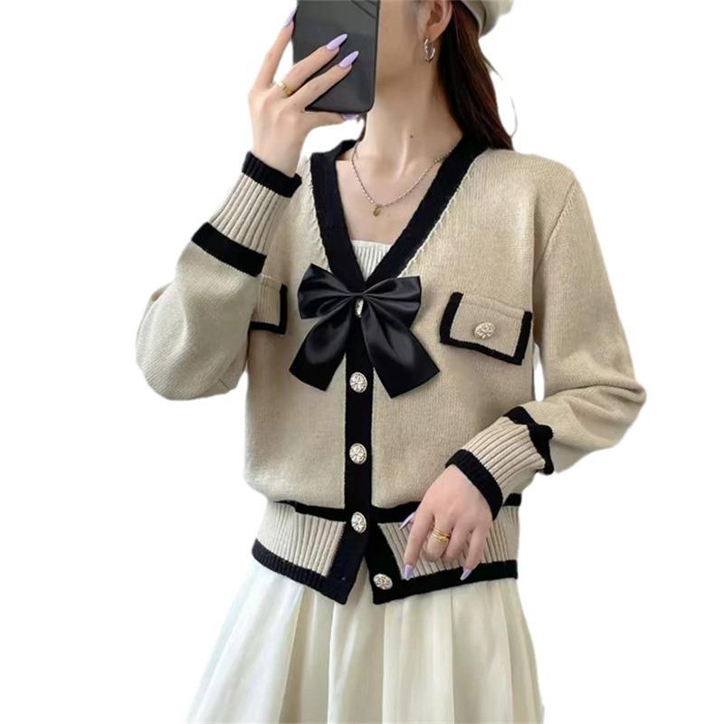 Xiaoxiangfeng contrasting color lace-up bow sweater for women 2025 early autumn V-neck slim-fitting and thin knitted cardigan top for women