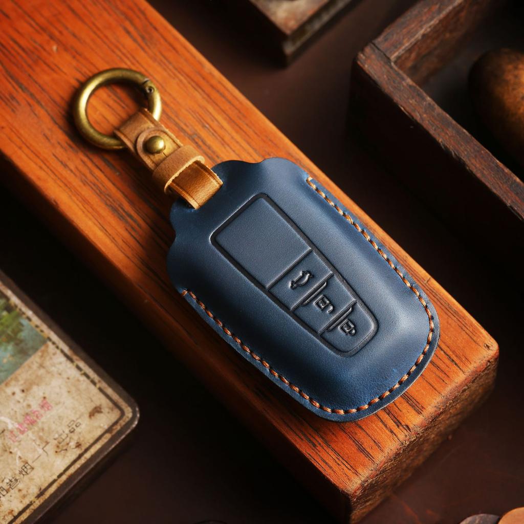 Pure Handmade Key Cover Is Suitable for Toyota Key Bag Camry Asian Dragon Genuine Leather Car Key Bag Crazy Horse Leather.