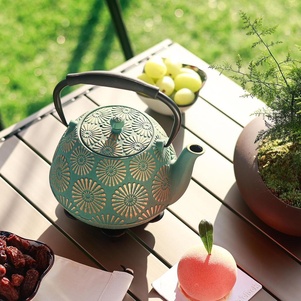 Nanbu Iron Cast Iron Teapot, 1200ml Large Capacity, with Infuser, Stovetop Compatible, Sakura Design, Loose Leaf, Enamel Finish, Silicone Handle