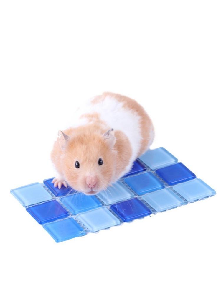 1PCS Hamster Cooling Board Summer Heat Cooling Blanket Guinea Pig Rabbit Dutch Pig Mat Pet Furniture Small Pet Accessories