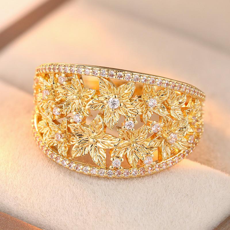 Vintage Inlaid White CZ Flower Women's Ring Classic Gold Color Hand Carving Daily Wear Party Jewelry Anniversary Gift