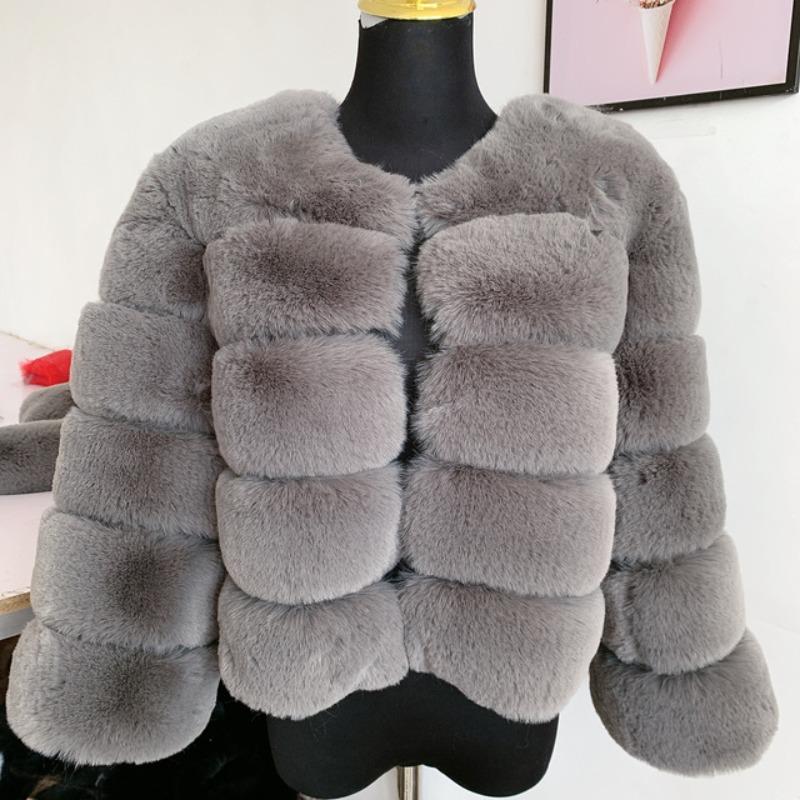

Fur autumn and winter new warm casual splicing women s imitation fox fur jacket women s clothing 5XL темно-сірий