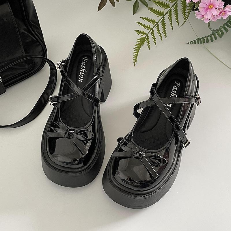 

Модные серебристые туфли на высоком каблуке, туфли-лодочки на платформе для женщин 2024, осенние, с бантом, с перекрестным ремешком, туфли Мэри Джейн для женщин, из искусственной кожи, на толстом каблуке, обувь JK 40 чёрный