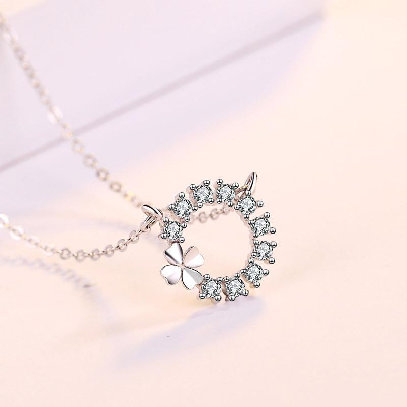 Ring Four-leaf Clover Necklace Female Niche Exquisite Temperament Versatile Mori Ins Wind Collarbone Chain