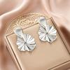 Zink Zinklegierung Lotusblatt Ohrringe Goldfarbe Hängeohrringe Elegante Geometrische Ohrhänger Hochzeit