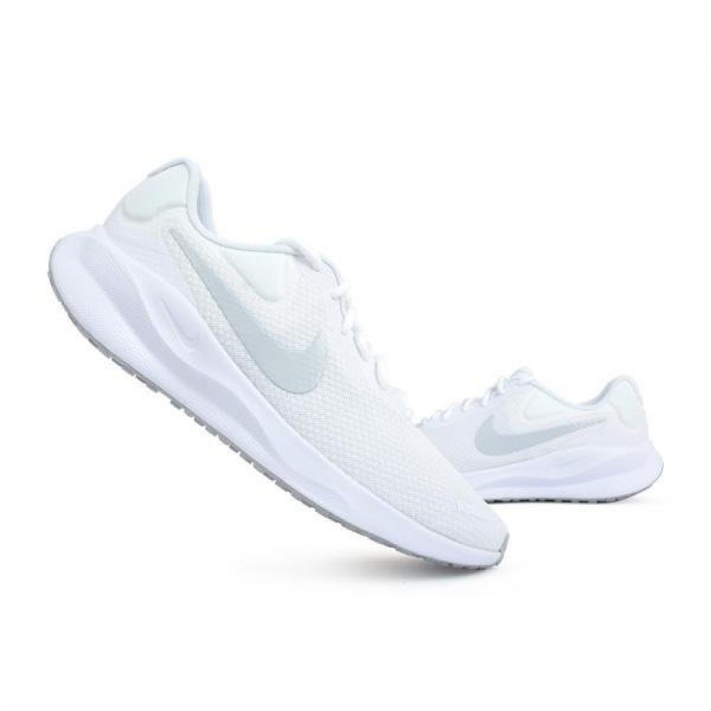 

Nike Men S Road Running Shoe Revolution 7 Fb2207 100 270