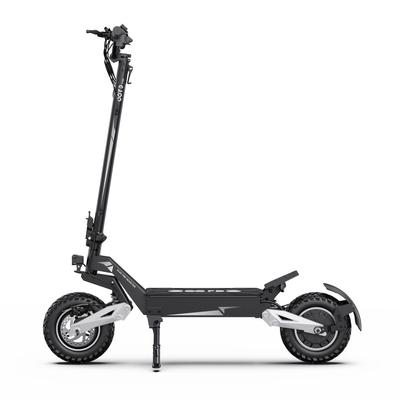 OOTD T10 Yetişkin Katlanabilir Elektrikli Scooter 900W 48V13.5Ah Batarya Şehir içi ulaşım E-Scooter 11 İnç arazi havalı Lastikler EScooter