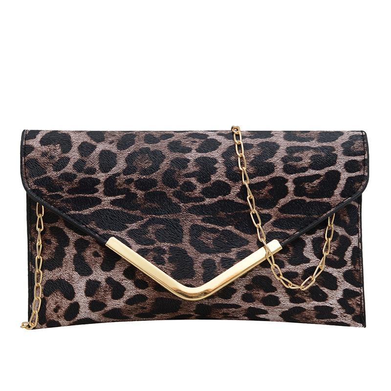 

Сумка с текстурированным леопардовым принтом, европейская и американская мода, простая сумка через плечо, летняя персонализированная женская сумка-конверт с косым ремешком 2024 года