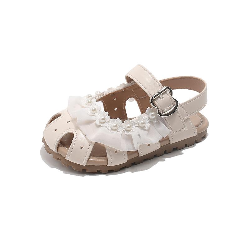 

Girls Shoes - Head Covering Sandals with Soft Soles and Anti-slip Properties for Beach Use 30