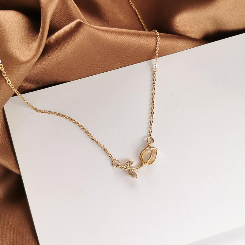 Cute Opal Rose Flower Pendant Necklace for Women Elegant Vintage Rose Tulip Clavicle Choker Necklace Party Wedding Jewelry