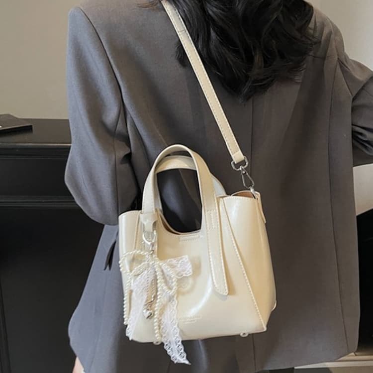 Glossy portable tote bag women's shoulder messenger bag