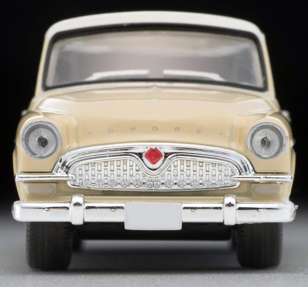 Tomytec Tomica Limited Vintage Scale Toyopet Masterline 1900 1962 Model Finished Model 311676 1/64 LV-187a Beige/White