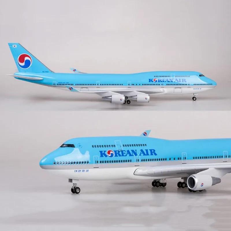 Korean Air 747 Model Airplane Large Diecast Airplane Model Kits with Stand Display Collectible for Aviation Enthusiast Gift
