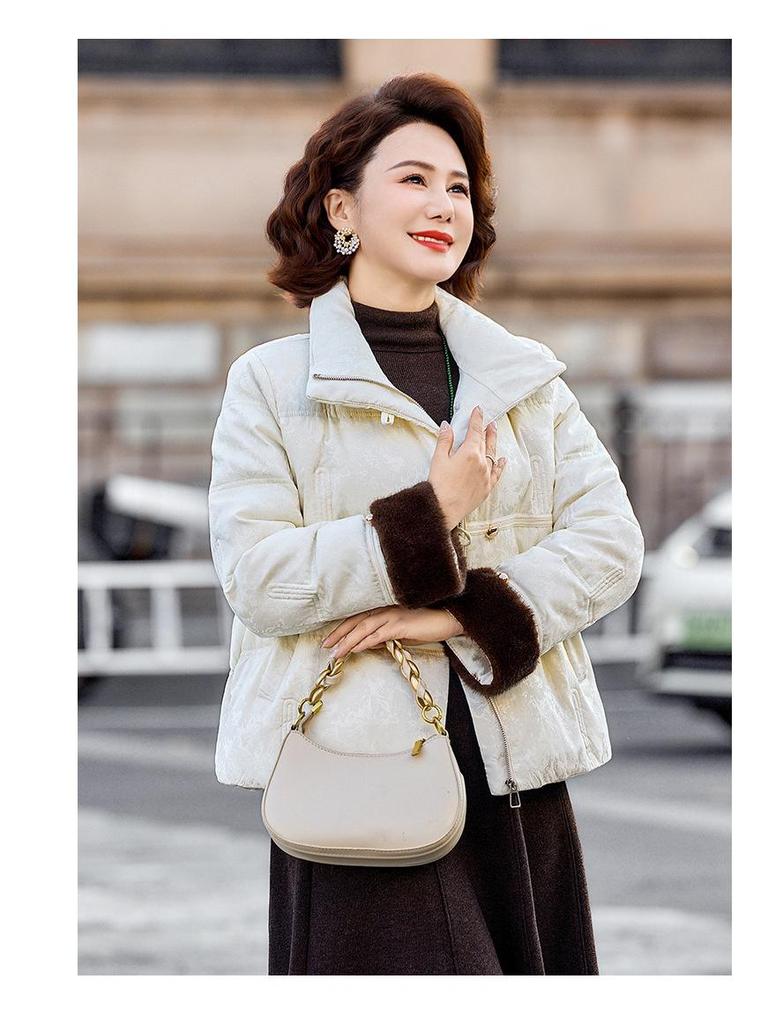 Premium Winter Down Jacket for 45-Year-Old Women: Short, Stylish, Cotton-filled Outerwear