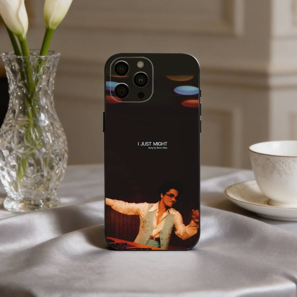 F-famous B-Bruno Mars The R-Romantic Phone Case Silicone Soft For IPhone 17pro 16 15 14 13 12 11 X XR Plus Pro Max Plus