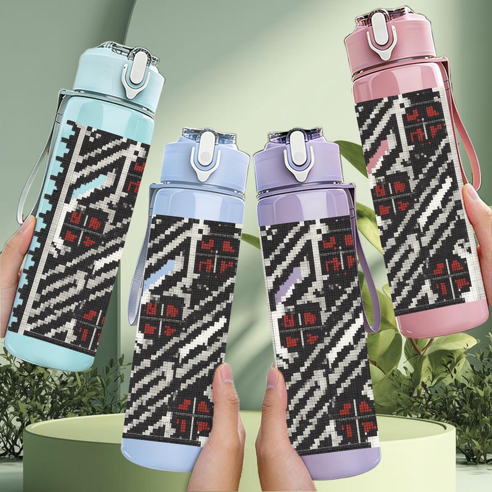 1PC Vintage Stamp Line Texture 750ml Color Plastic Sports Water Bottle Leakproof Flip Straw Lid For Sports Office Home Use