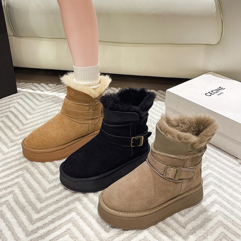 Warm flipped plush thick-soled medium tube snow boots for women to increase their height in winter, new leather fluffy thickened cotton shoes