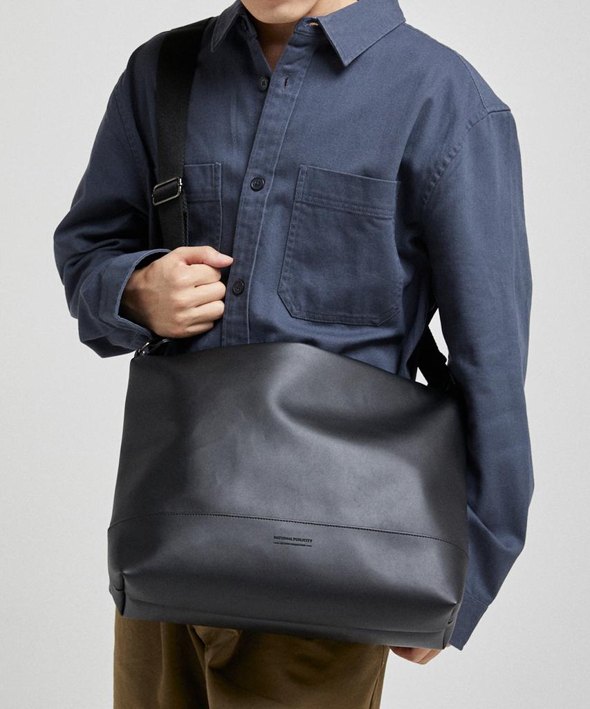 National Publicity Carson Hq Leather Messenger Crossbody Bag