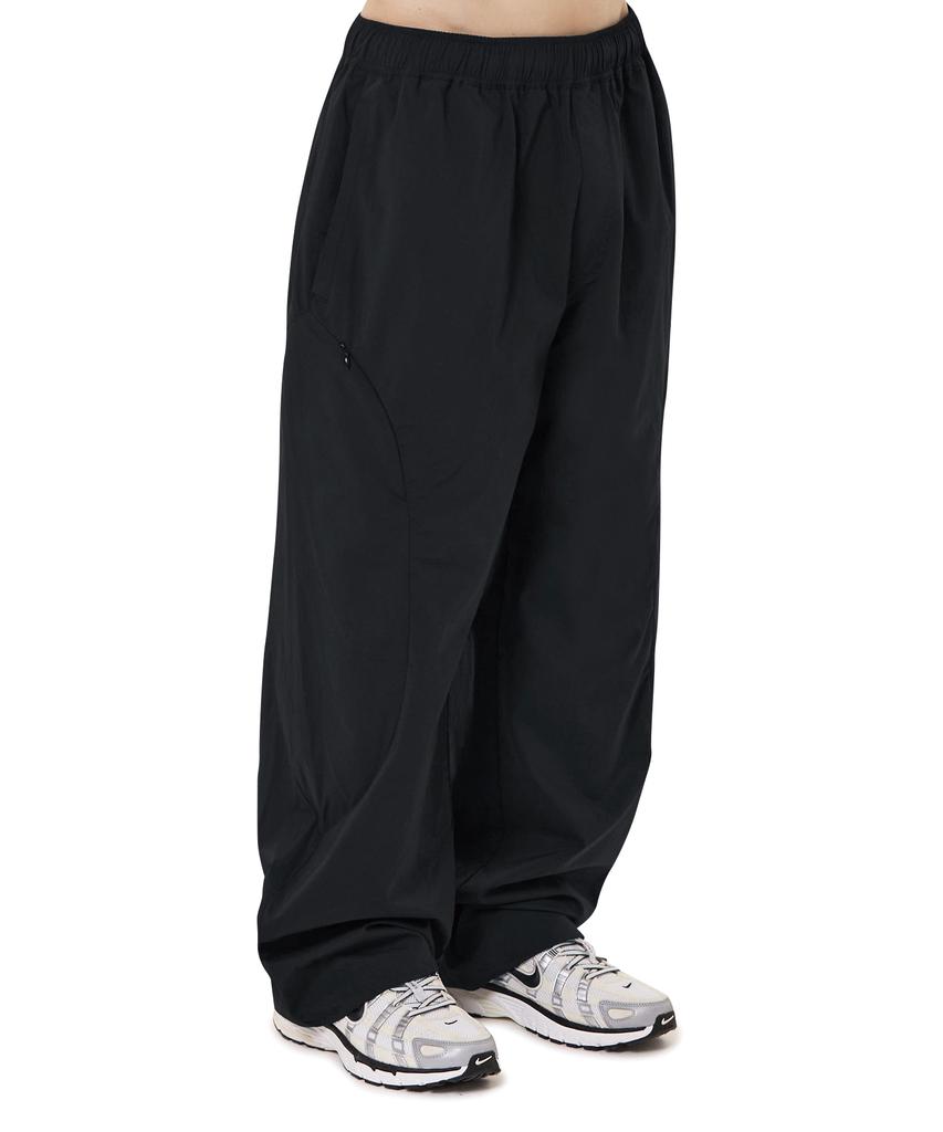 OHY Side Circular Zip High Nylon Pants - Black