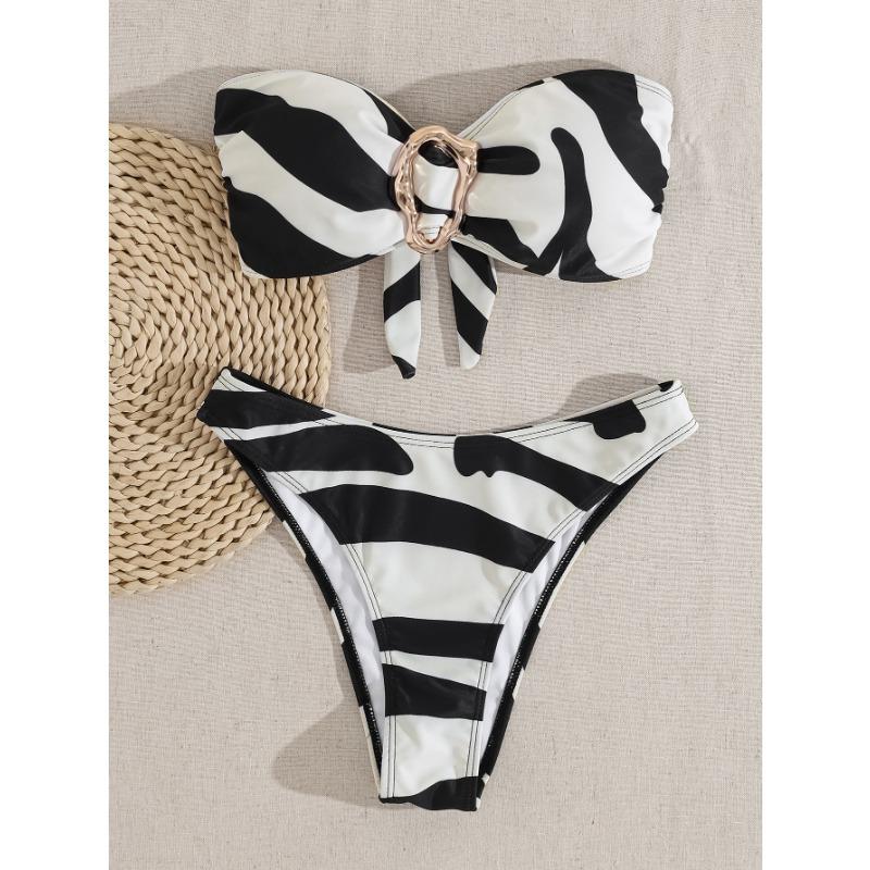 

Новый полосатый раздельный купальник контрастного цвета с металлическим декоративным топом-трубой и полосатыми шортами L