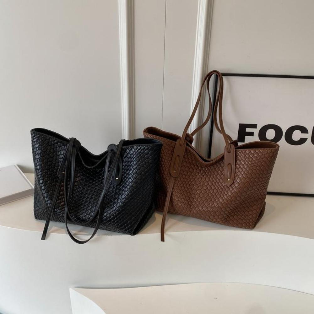 Fashion handbag women's spring and summer new product retro rhombus woven shoulder large capacity versatile tote bag