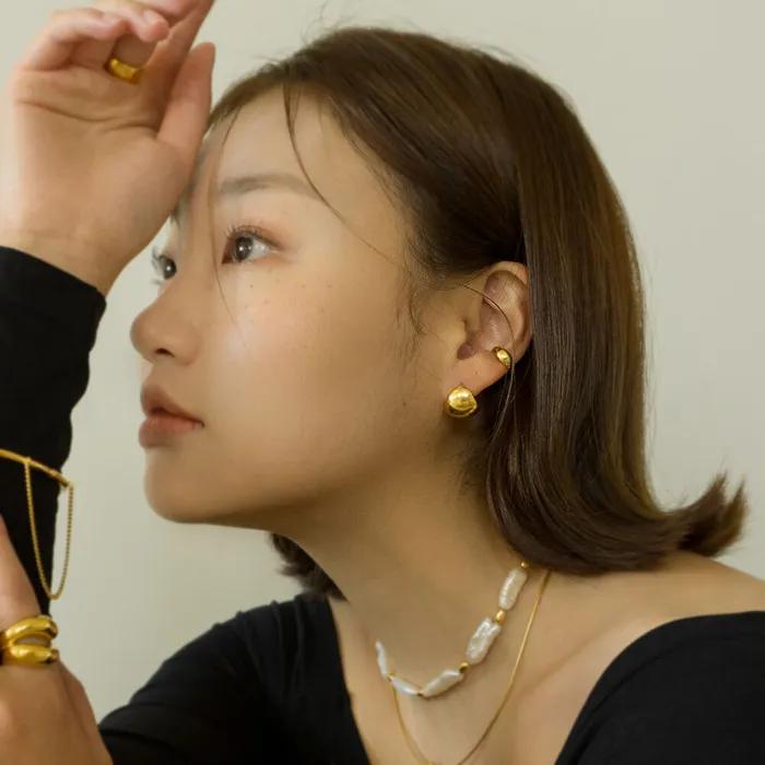 Lip Ear Cuff